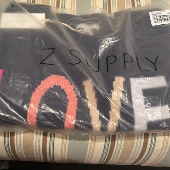 Sienna Love Sweater❤️❤️ LOVE ❤️ - Picture 4 of 4